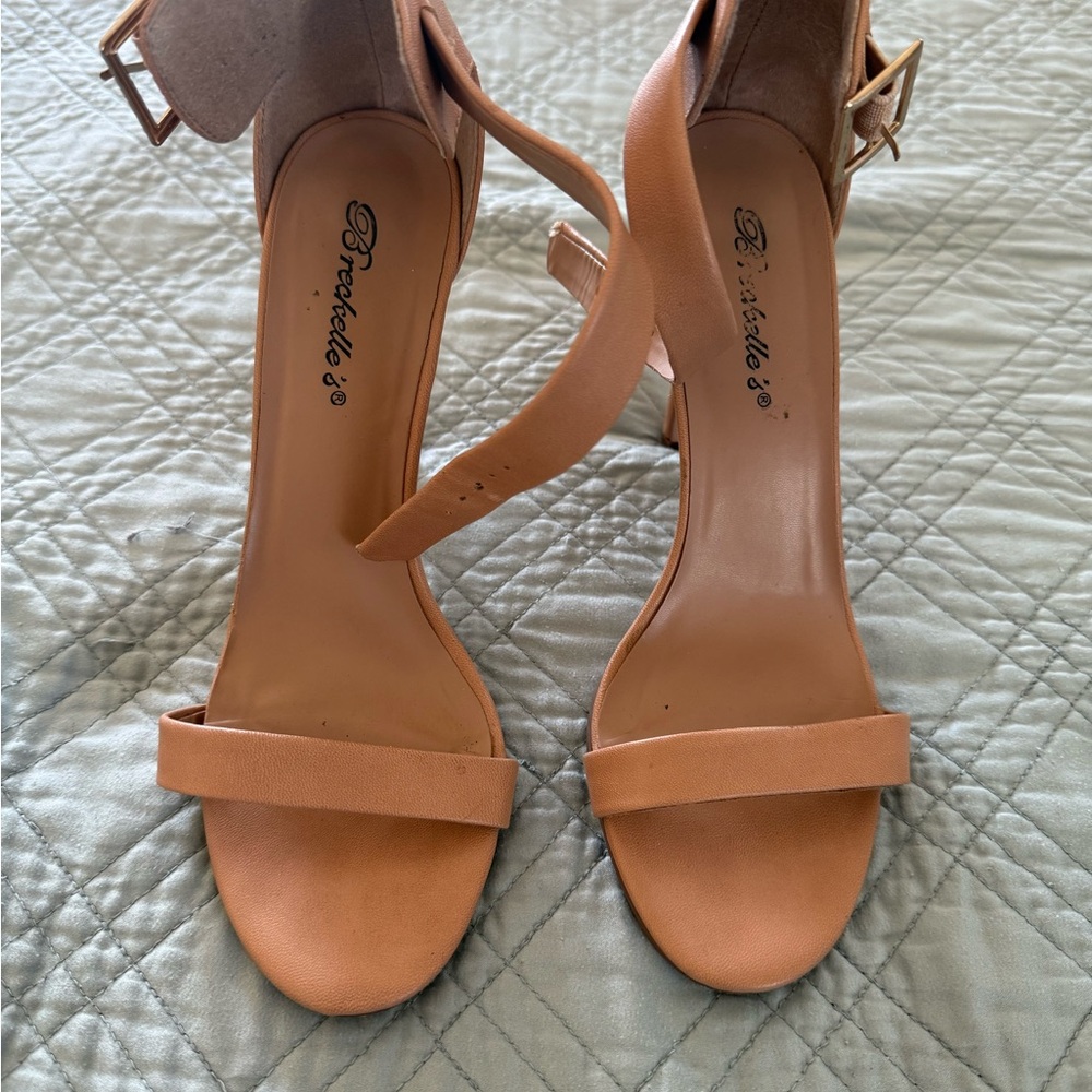 Brooks Women's Tan Heeled Sandals - Picture 1 of 3
